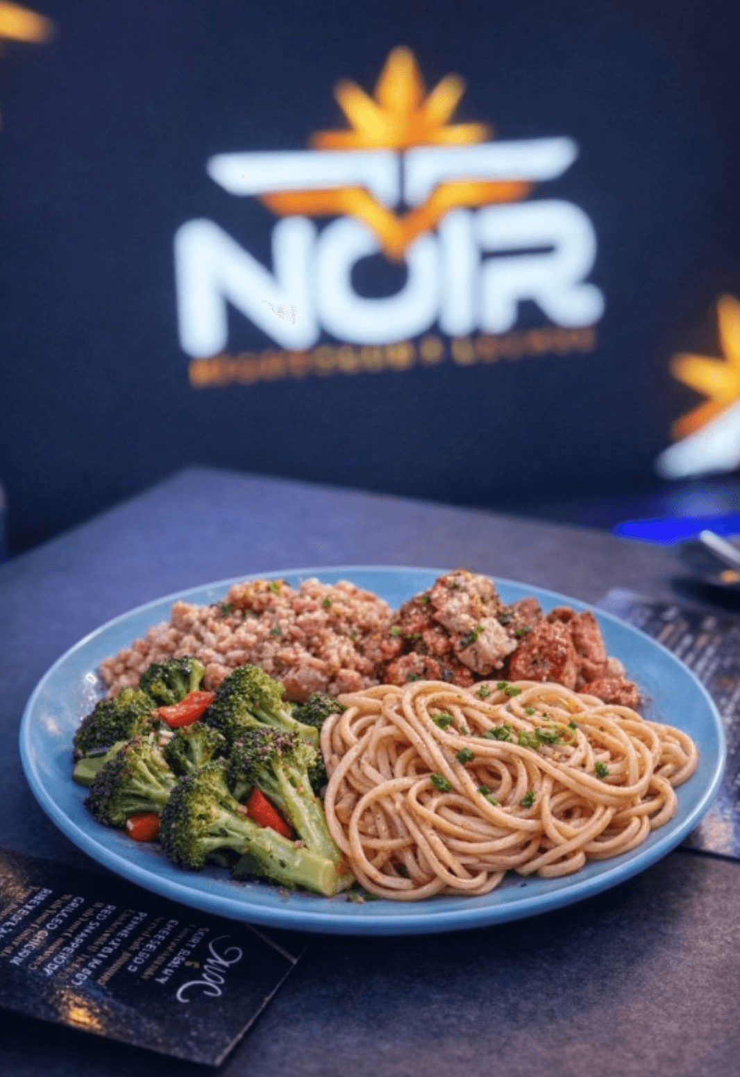 Noir Restaurant Lounge — bar and seating