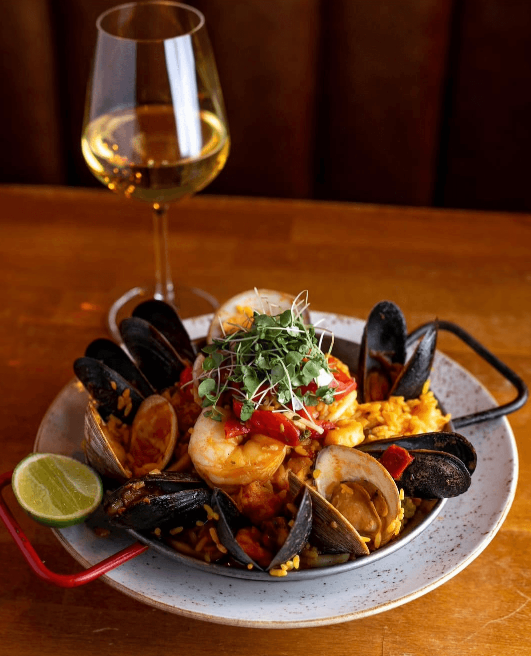 Yukka Latin Bistro — bar and atmosphere